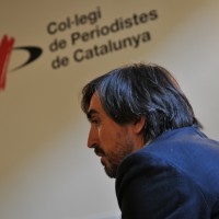 Ignacio Escolar durant l'entrevista al Col·legi de Periodistes