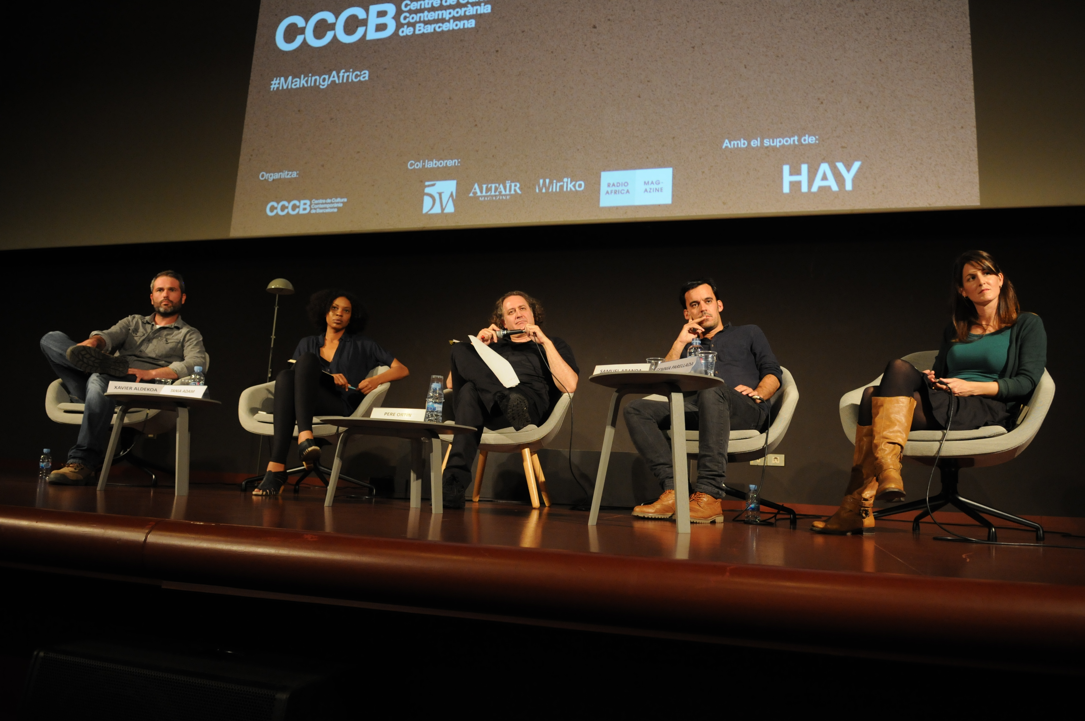 D’esquerra a dreta; Xavier Aldekoa, Tania Adam, Pere Ortín, Samuel Aranda i Gemma Parellada. Foto José Luís Gómez Galarzo