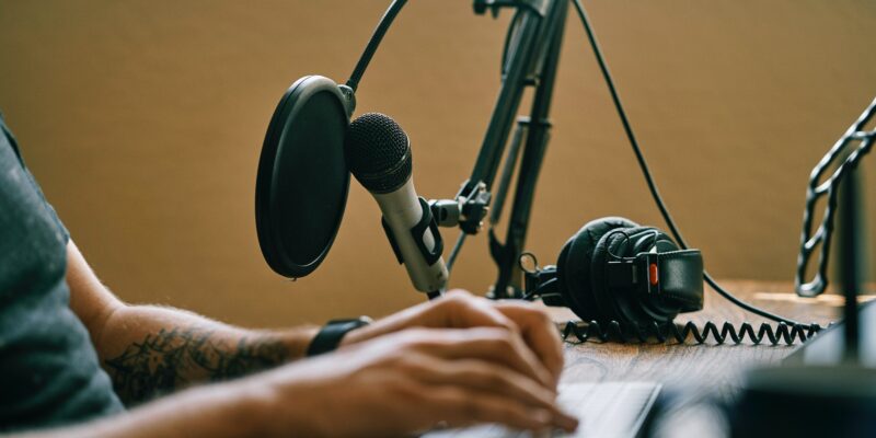 Segons diferents estudis, els podcasts cada cop són més escoltats. Foto: Unsplash