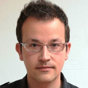 Adri&aacute;n Caballero
