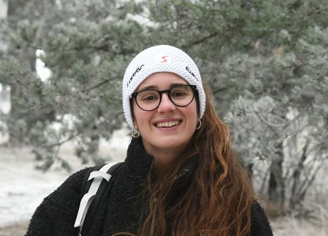 Ana Bolt&agrave;