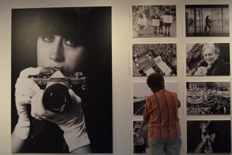 El fotoperiodisme català busca el seu lloc