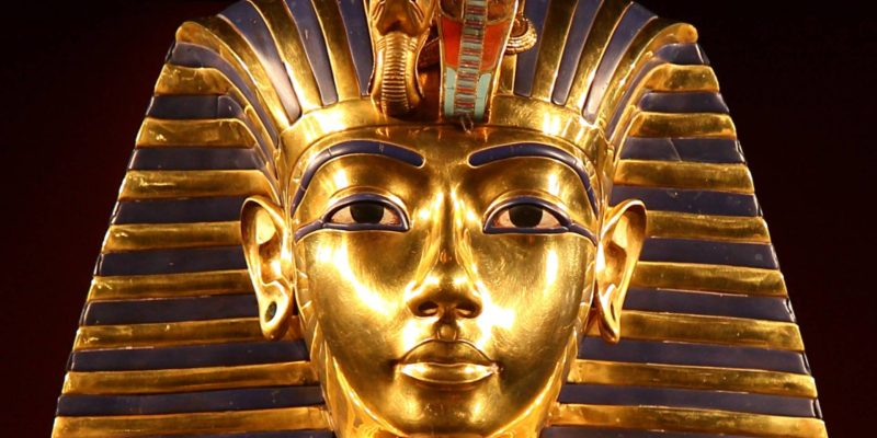 La màscara d’or de Tutankamón, el jove faraó fake news