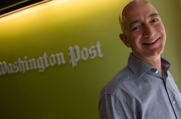 Bezos, fotografiat al Washington Post després de la seva adquisició | Foto: Nikki Kahn/The Washington Post
