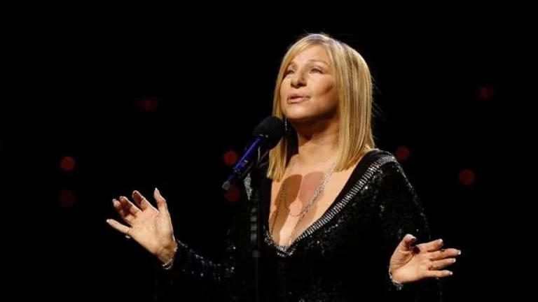 La popular cantant nord-americana va donar nom a l’efecte Streisand