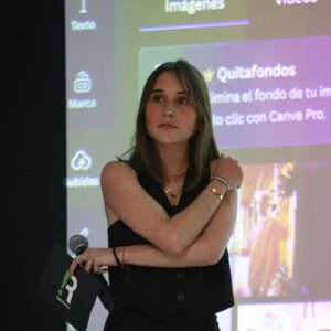 Cl&agrave;udia Fuertes